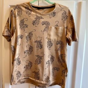 Womens Truth by Republic tan and black Tiger Tee.  Size Medium.
